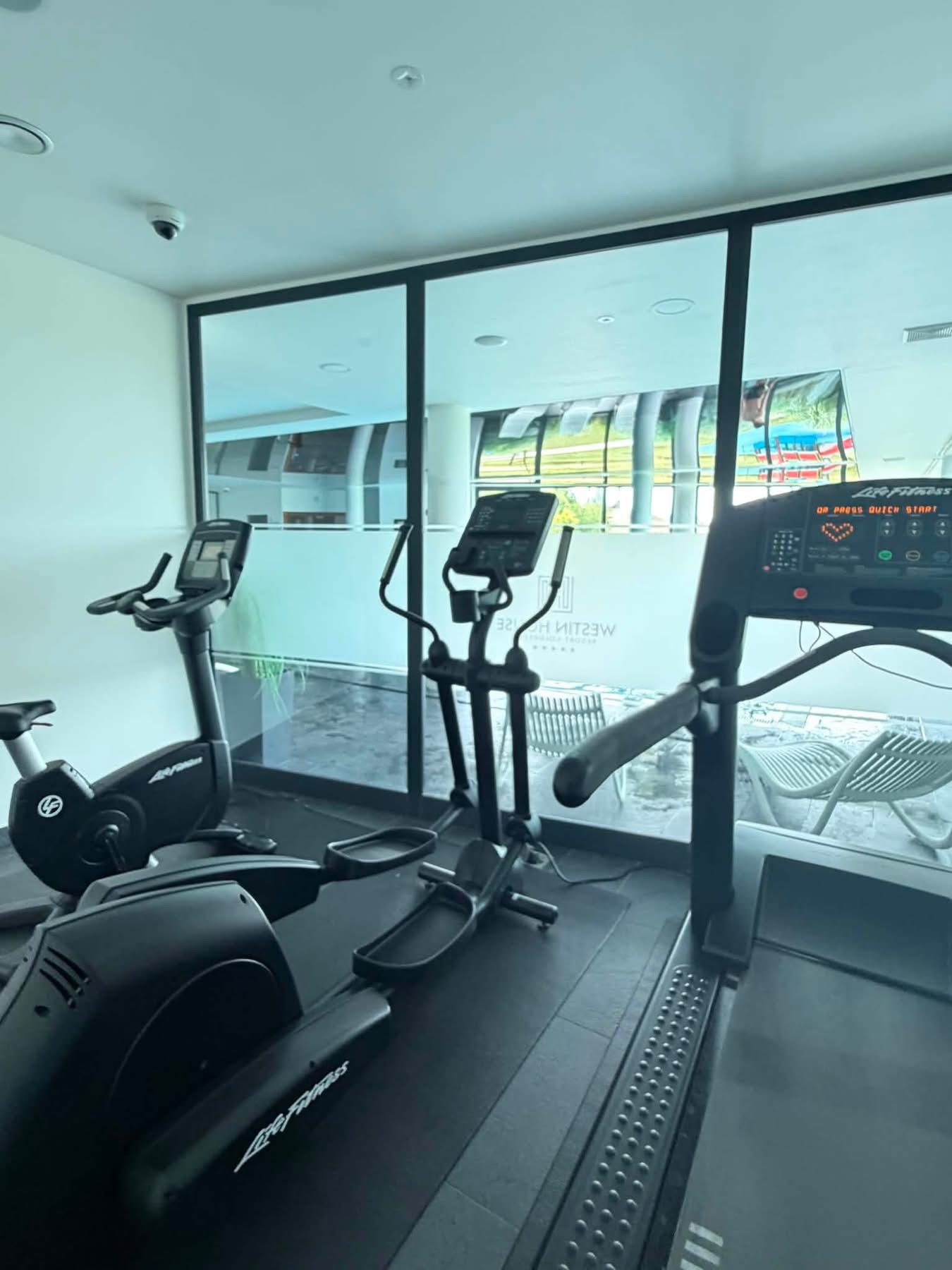 Apartament z basenem w Westin House Resort — miniatura 2